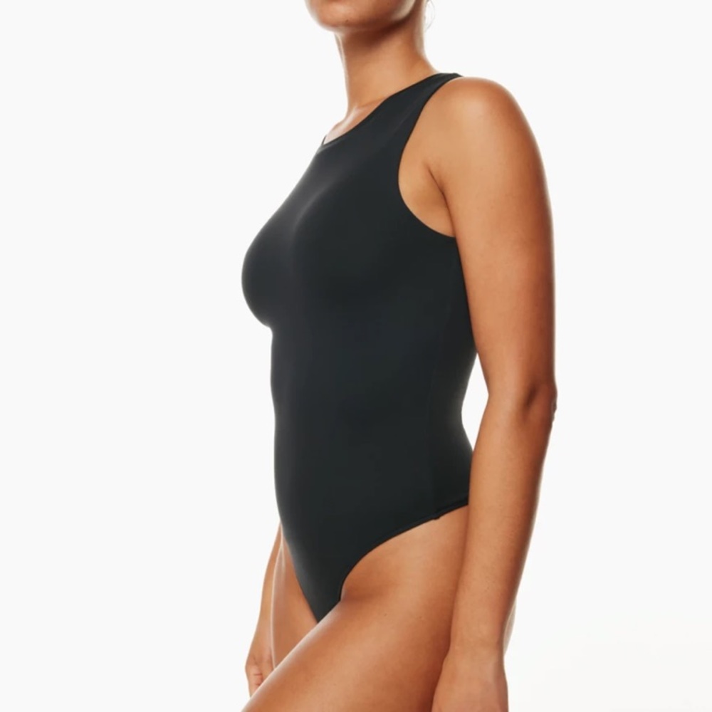 BABATON CONTOUR MUSCLE BODYSUIT
